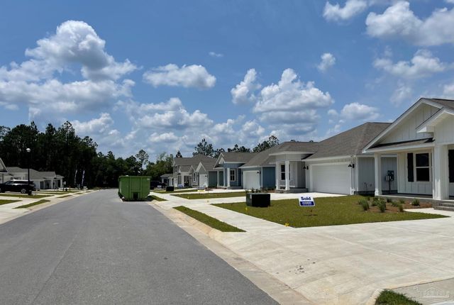 8665 Pathstone Blvd, Pensacola, FL 32526