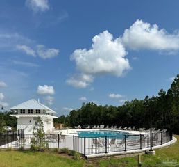 8665 Pathstone Blvd, Pensacola, FL 32526