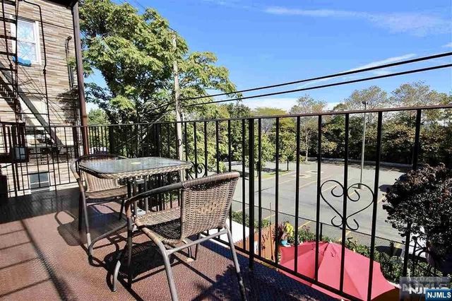 242 Palisade Avenue 2, Jersey City, NJ 07306