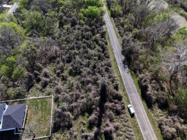 452 E Riverside DR, Bastrop, TX 78602