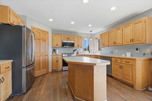 8096 Padre Way NE, Elk River, MN 55330
