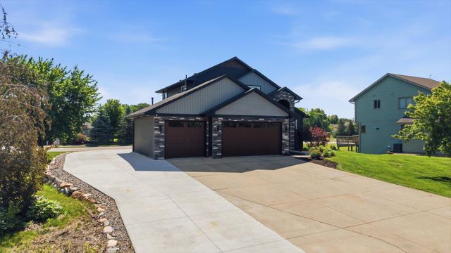 8096 Padre Way NE, Elk River, MN 55330