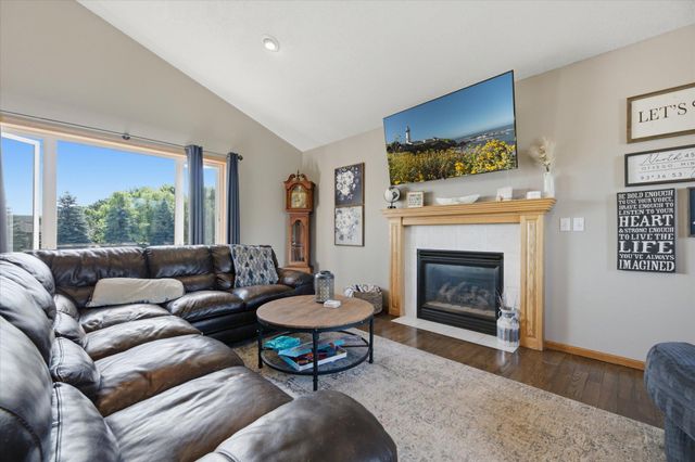 8096 Padre Way NE, Elk River, MN 55330