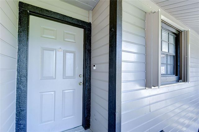 4008 ASHFORD GREEN PLACE F204, Tampa, FL 33613