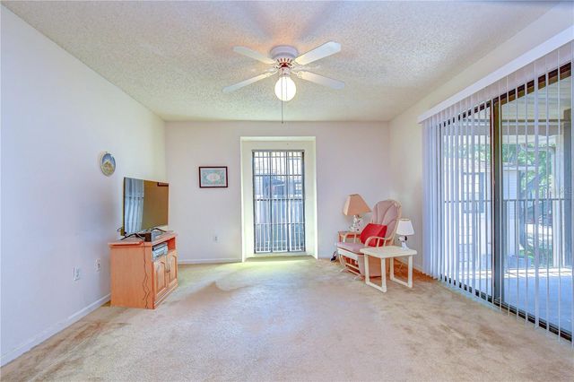 4008 ASHFORD GREEN PLACE F204, Tampa, FL 33613