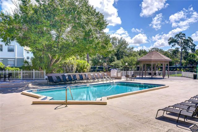 4008 ASHFORD GREEN PLACE F204, Tampa, FL 33613