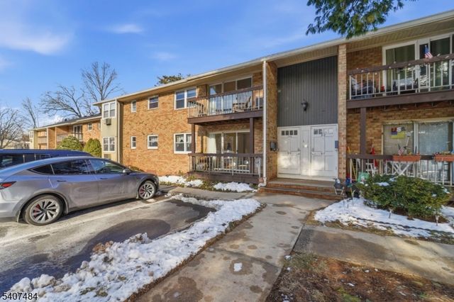 38 Deanna Dr 99, Hillsborough Twp., NJ 08844