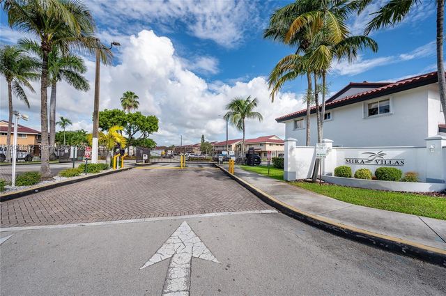 550 NW 82nd Ct 383, Miami, FL 33126