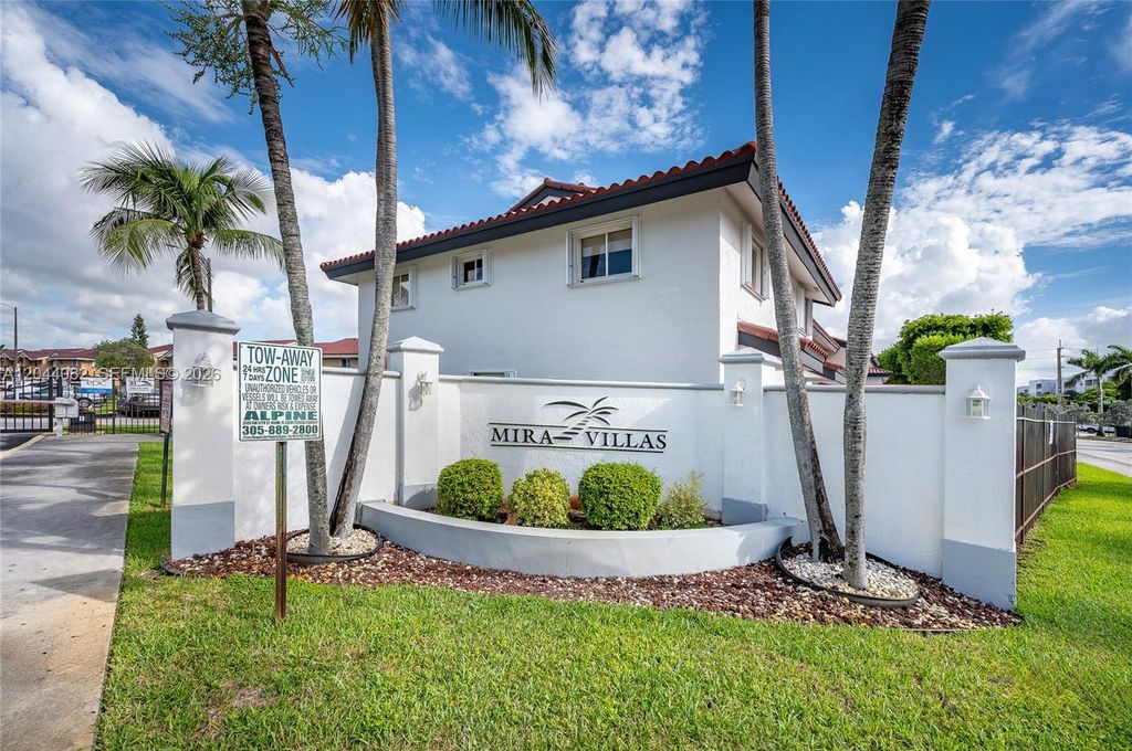 550 NW 82nd Ct 383, Miami, FL 33126
