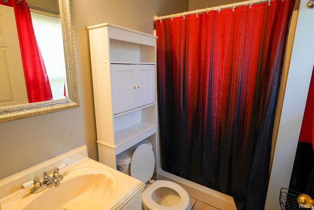105 Oak Street, Huntingburg, IN 47542