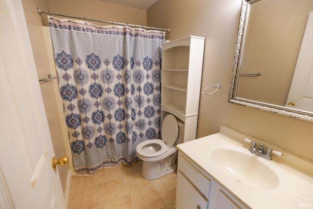 105 Oak Street, Huntingburg, IN 47542