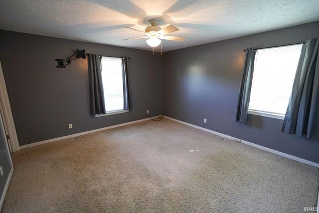 105 Oak Street, Huntingburg, IN 47542