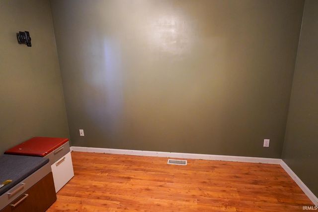 105 Oak Street, Huntingburg, IN 47542