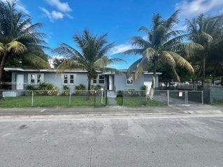 805 NE 134th St A, North Miami, FL 33161