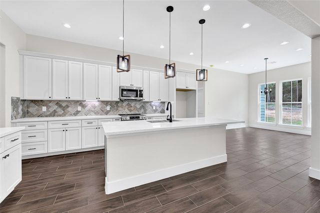 10154 County Road 302, Plantersville, TX 77363