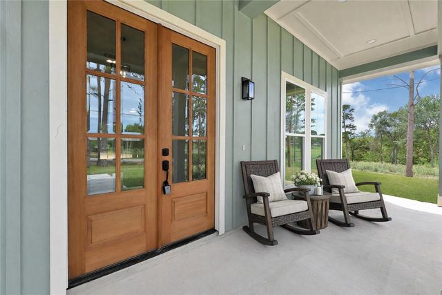 10154 County Road 302, Plantersville, TX 77363