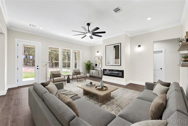 10154 County Road 302, Plantersville, TX 77363