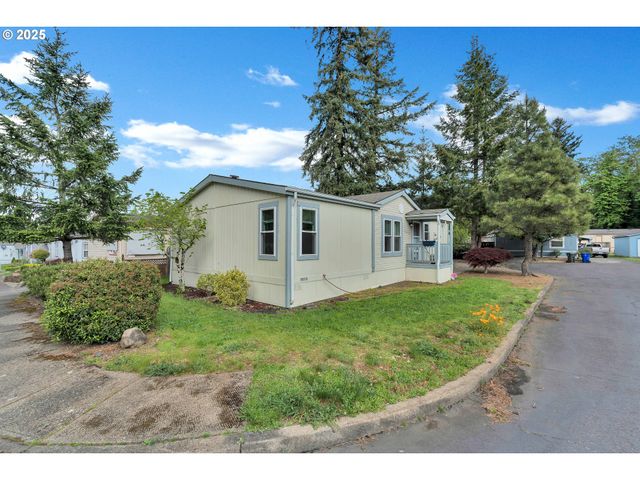 13451 Se RAYMOND St, Portland, OR 97236