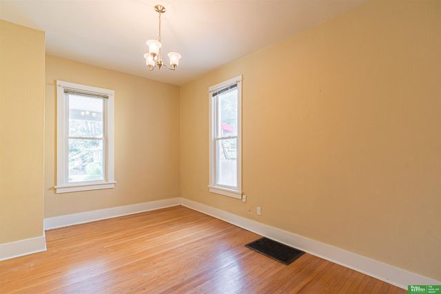 5012 Cass Street, Omaha, NE 68132