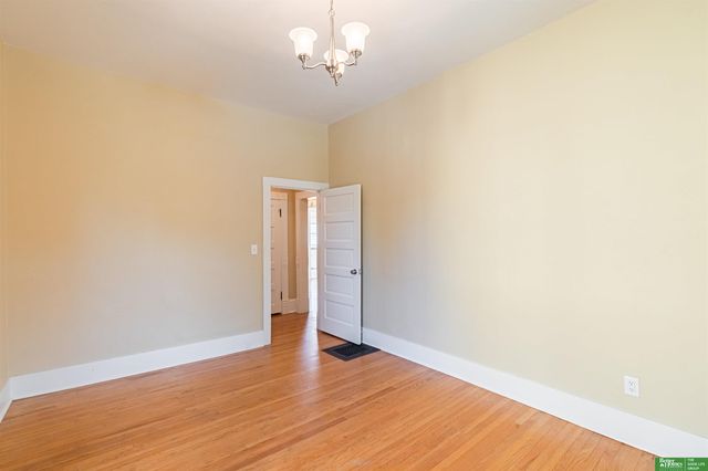 5012 Cass Street, Omaha, NE 68132
