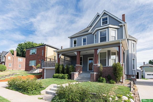 5012 Cass Street, Omaha, NE 68132
