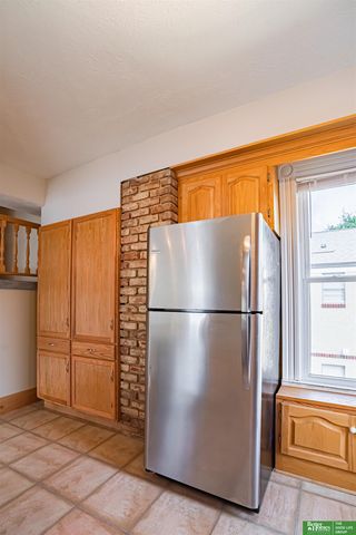5012 Cass Street, Omaha, NE 68132