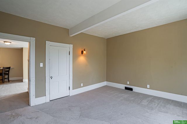 5012 Cass Street, Omaha, NE 68132