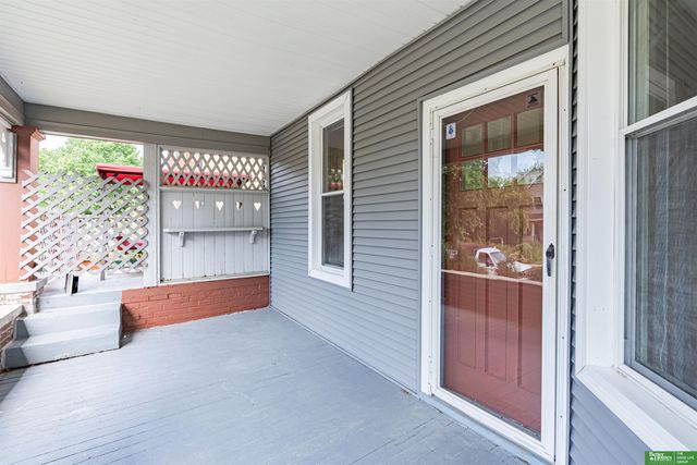 5012 Cass Street, Omaha, NE 68132