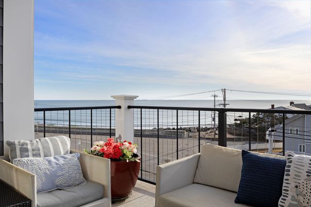 535 Ocean Blvd Unit 403, Hampton, NH 03842