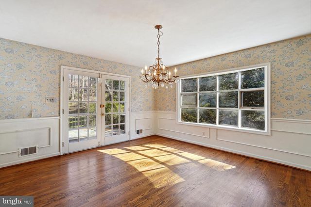 7616 BURFORD DR, Mclean, VA 22102