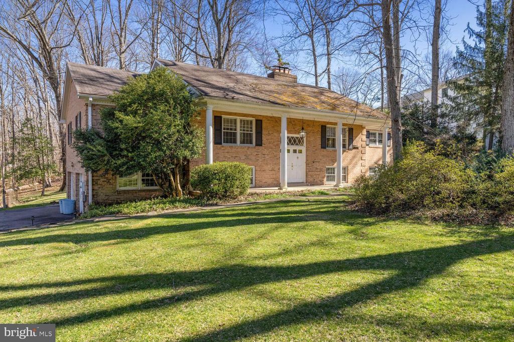 7616 BURFORD DR, Mclean, VA 22102