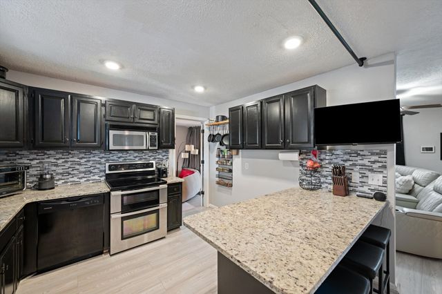 208 Bass Dr, Mount Juliet, TN 37122