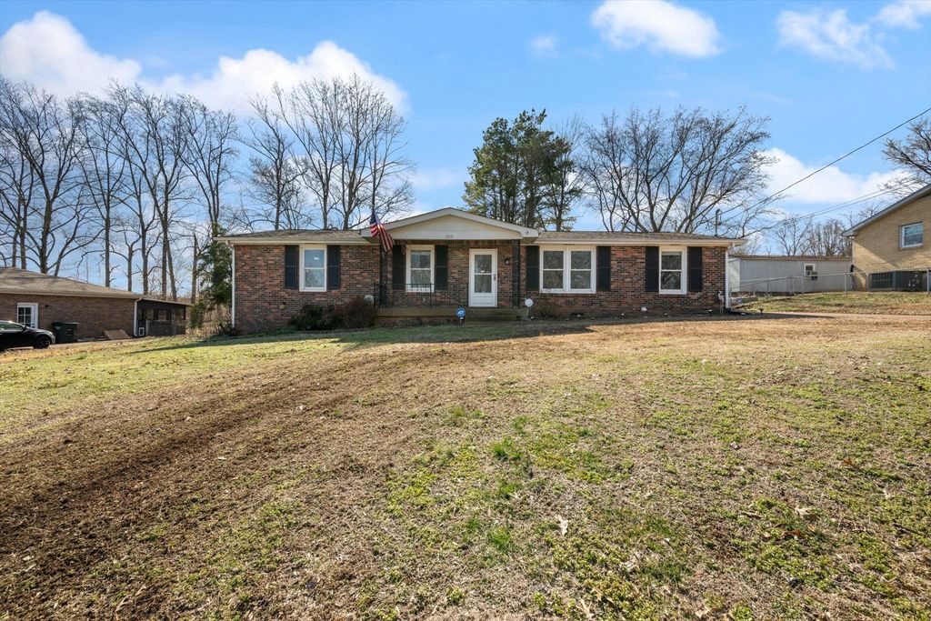 208 Bass Dr, Mount Juliet, TN 37122