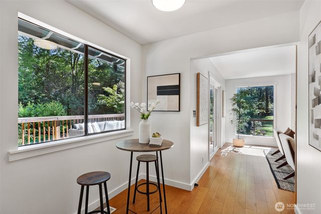 6955 NE Hidden Cove Road, Bainbridge Island, WA 98110