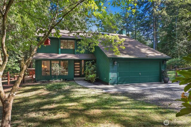 6955 NE Hidden Cove Road, Bainbridge Island, WA 98110