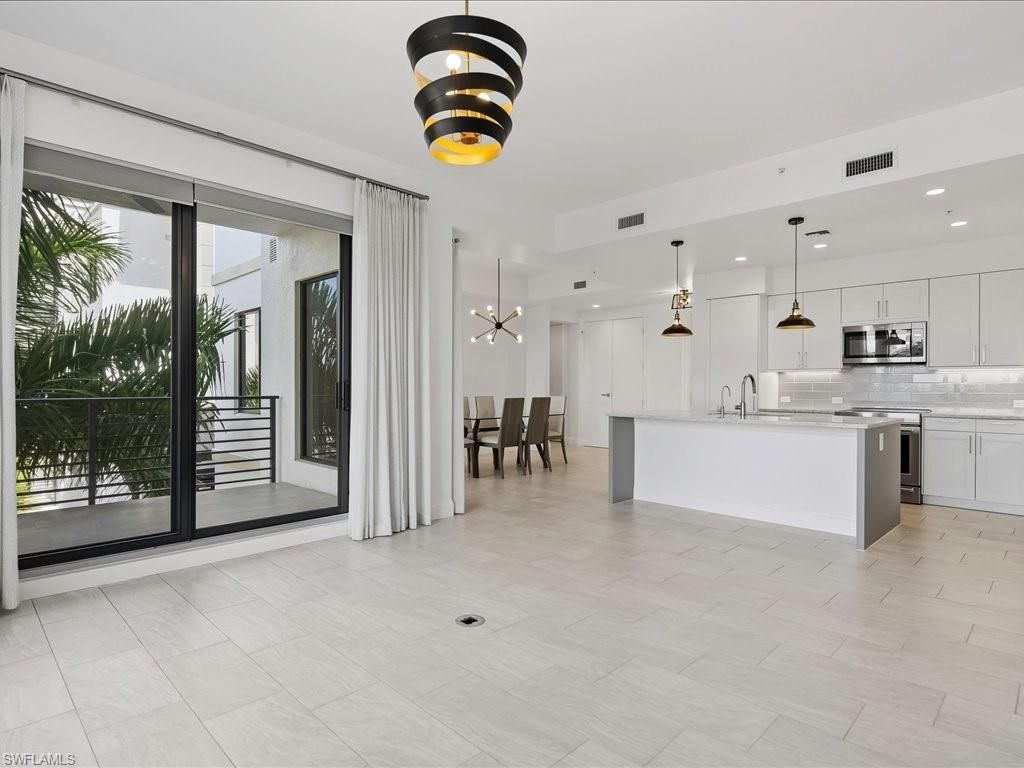 1111 Central AVE 409, NAPLES, FL 34102 — photo 4