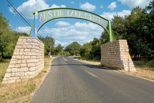1107 Bowie RD, Austin, TX 78733
