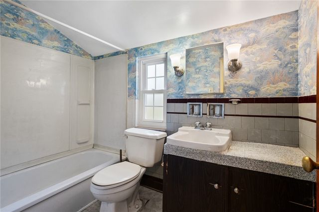 951 Rita Dr, Wilkins Twp, PA 15221