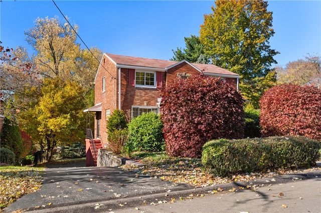 951 Rita Dr, Wilkins Twp, PA 15221