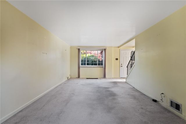 951 Rita Dr, Wilkins Twp, PA 15221