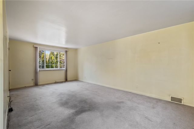 951 Rita Dr, Wilkins Twp, PA 15221