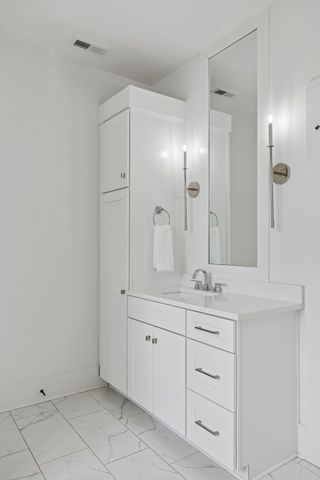 1947B Kimbark Dr, Nashville, TN 37215