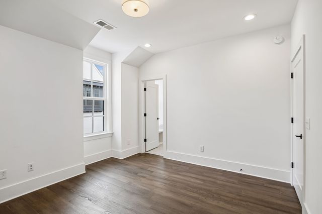 1947B Kimbark Dr, Nashville, TN 37215