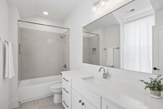 1947B Kimbark Dr, Nashville, TN 37215