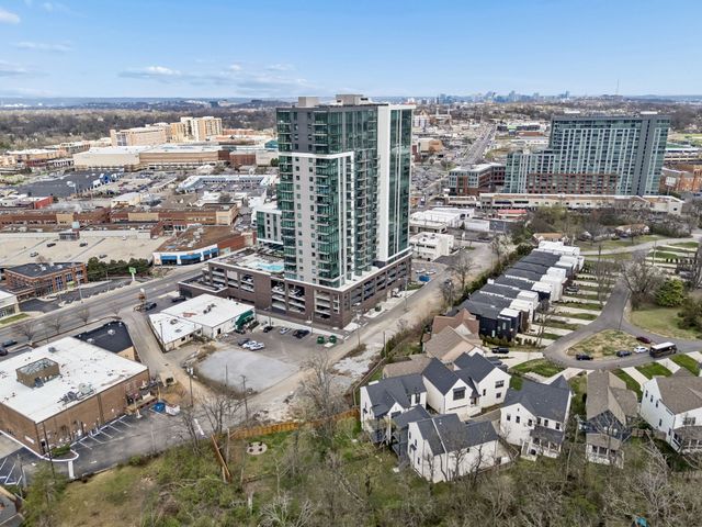 1947B Kimbark Dr, Nashville, TN 37215