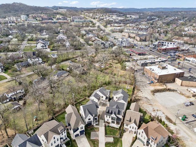 1947B Kimbark Dr, Nashville, TN 37215