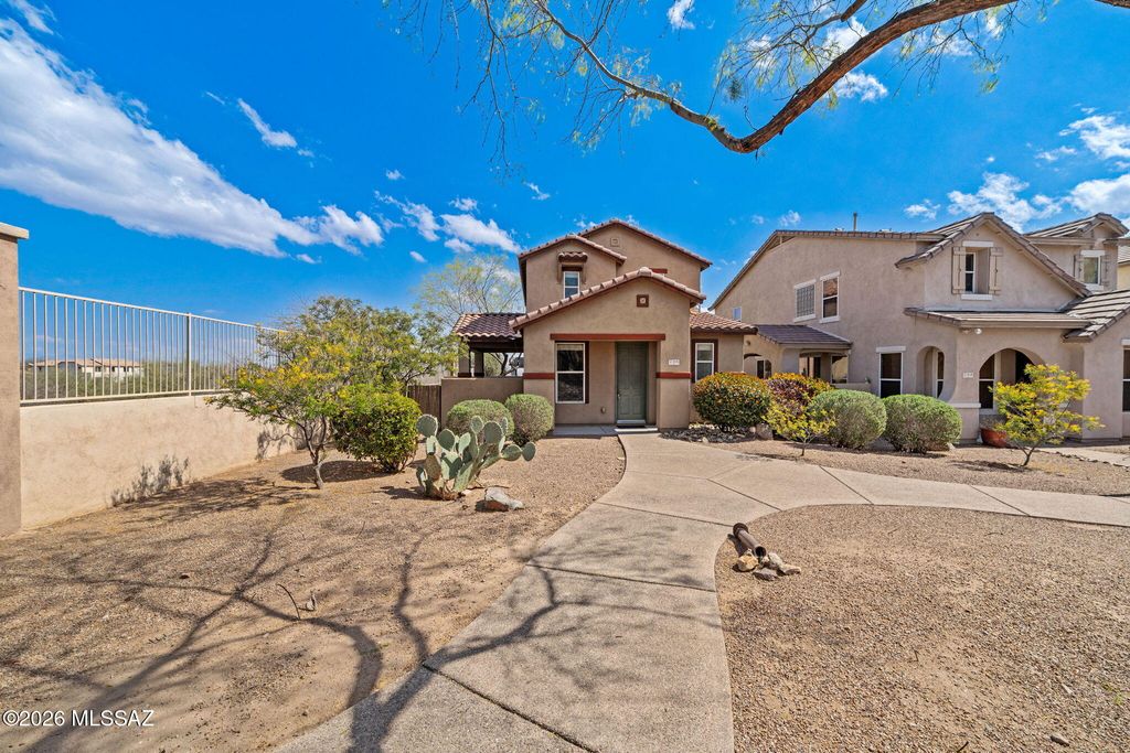 738 W Paseo Celestial, Sahuarita, AZ 85629