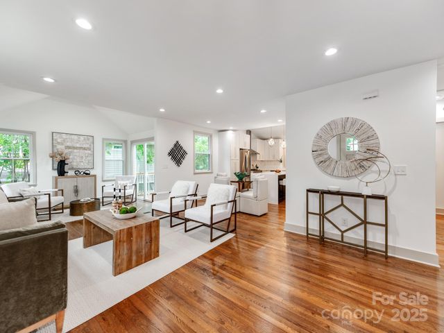 2114 Thurmond Place, Charlotte, NC 28205