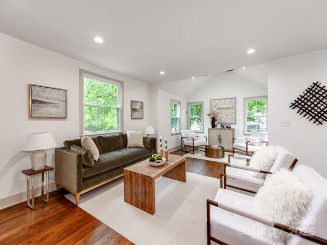 2114 Thurmond Place, Charlotte, NC 28205