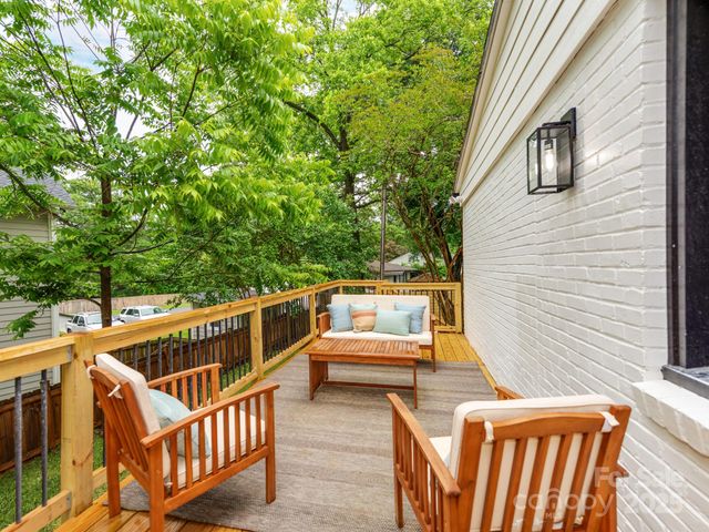 2114 Thurmond Place, Charlotte, NC 28205